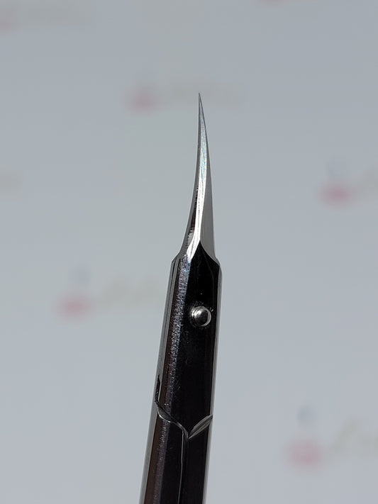 Profecional cuticle scissor